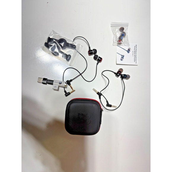 Stereo Earbuds for Oculus Quest 2 /‎ VR Headset – Dual 3.5mm– w/ Case & Adapters - Picture 2 of 9